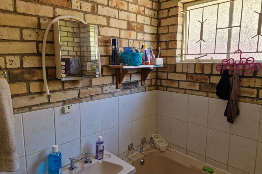 3 Bedroom Property for Sale in Elandia North West